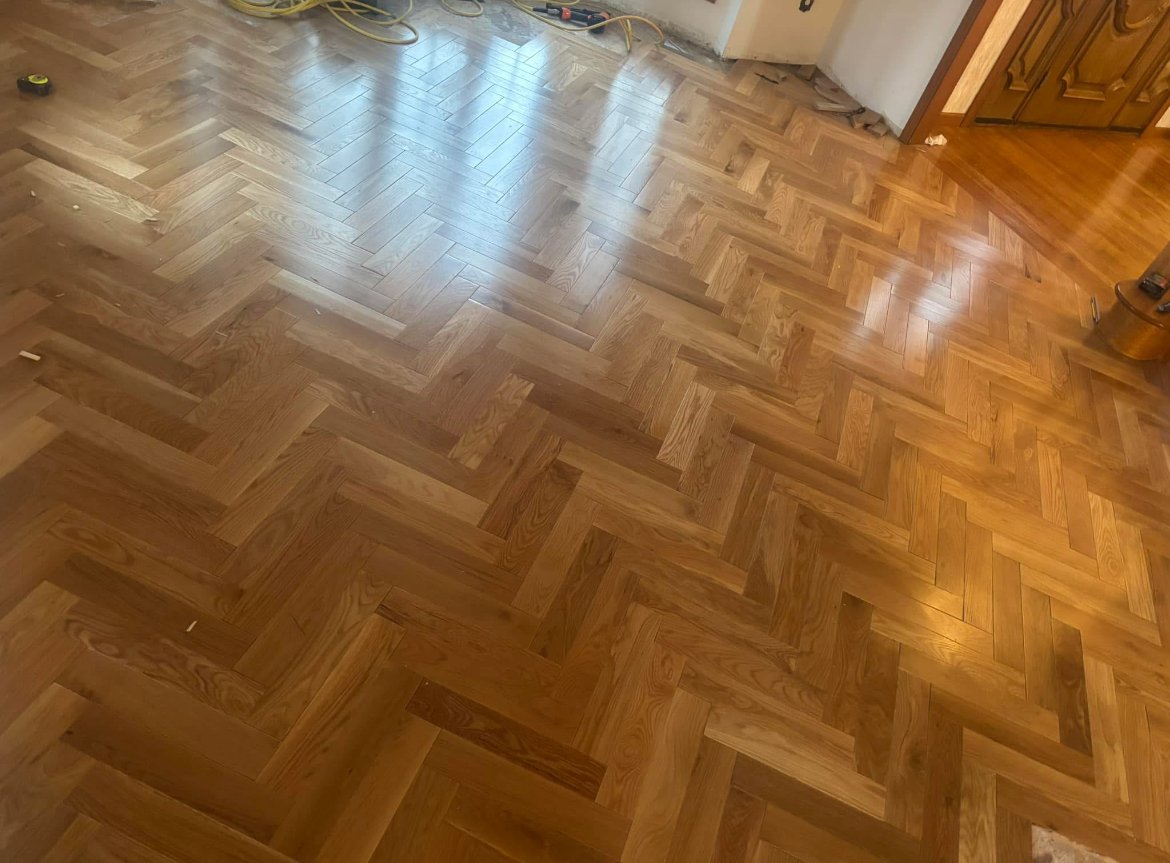 Herringbone Hardwood Pattern
